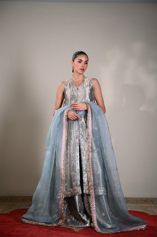 Mahnaz w/dhaka & duputta