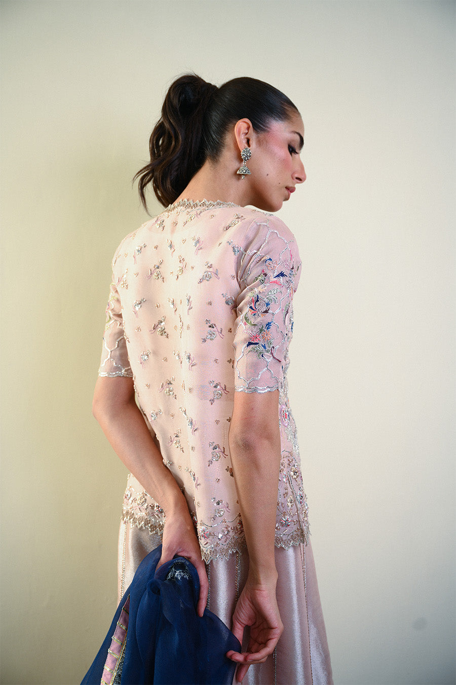 Ameera w/ Dhaka & Duputta