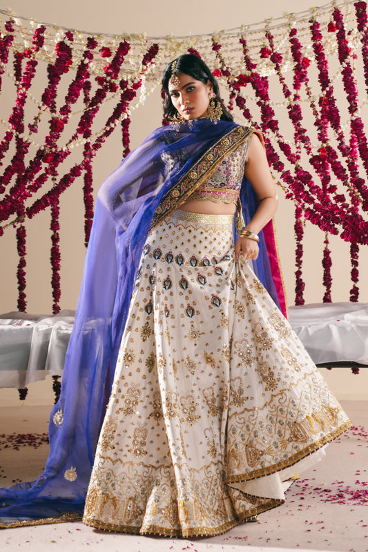 Bano lehangha , choli w/ duputta .