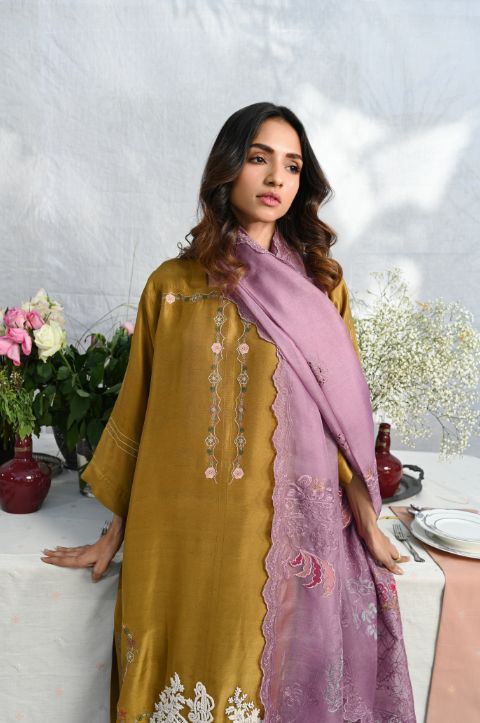 Deena Kurta w/ Dupatta and Izar (Sample)