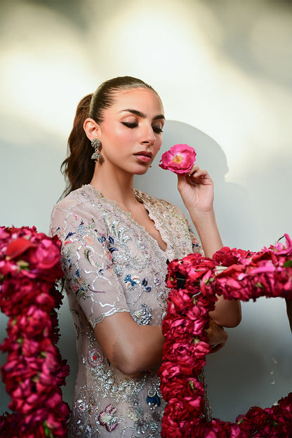 Ameera w/ Dhaka & Duputta