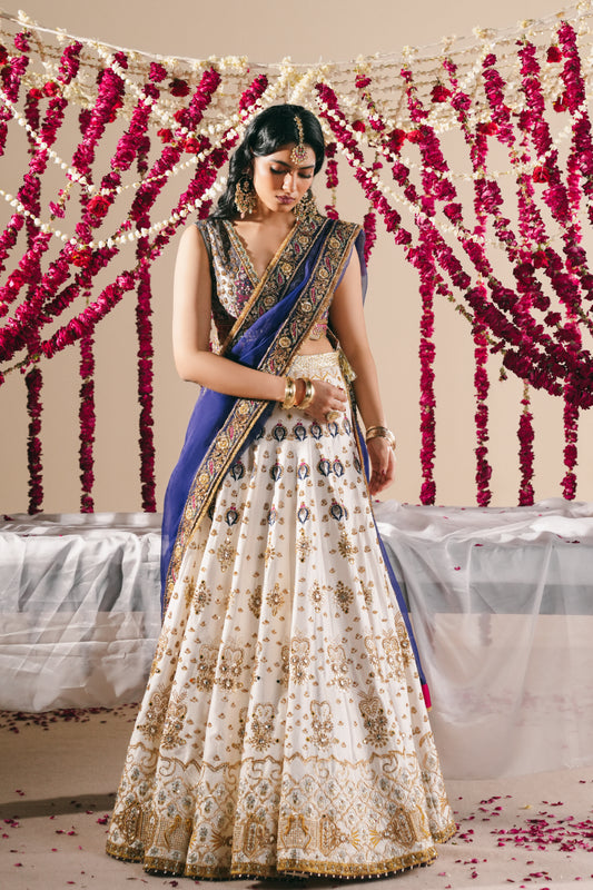 Bano lehangha , choli w/ duputta .