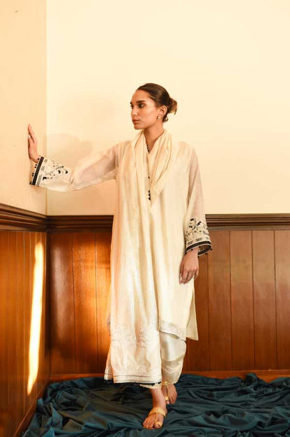 Aliya white kurta