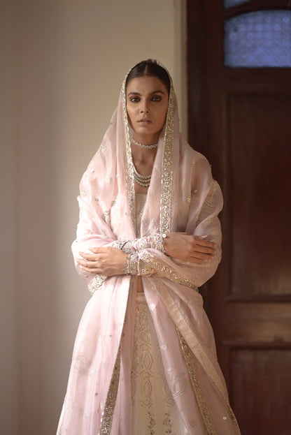 Noor Ratan Lehenga