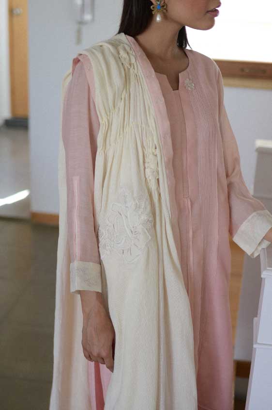 Gulzaar Kurta w/ Bandhini Duputta