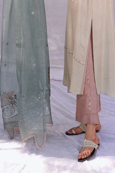 Malti kurta w/ Duputta